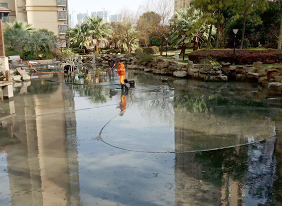 汉源景观池淤泥清理